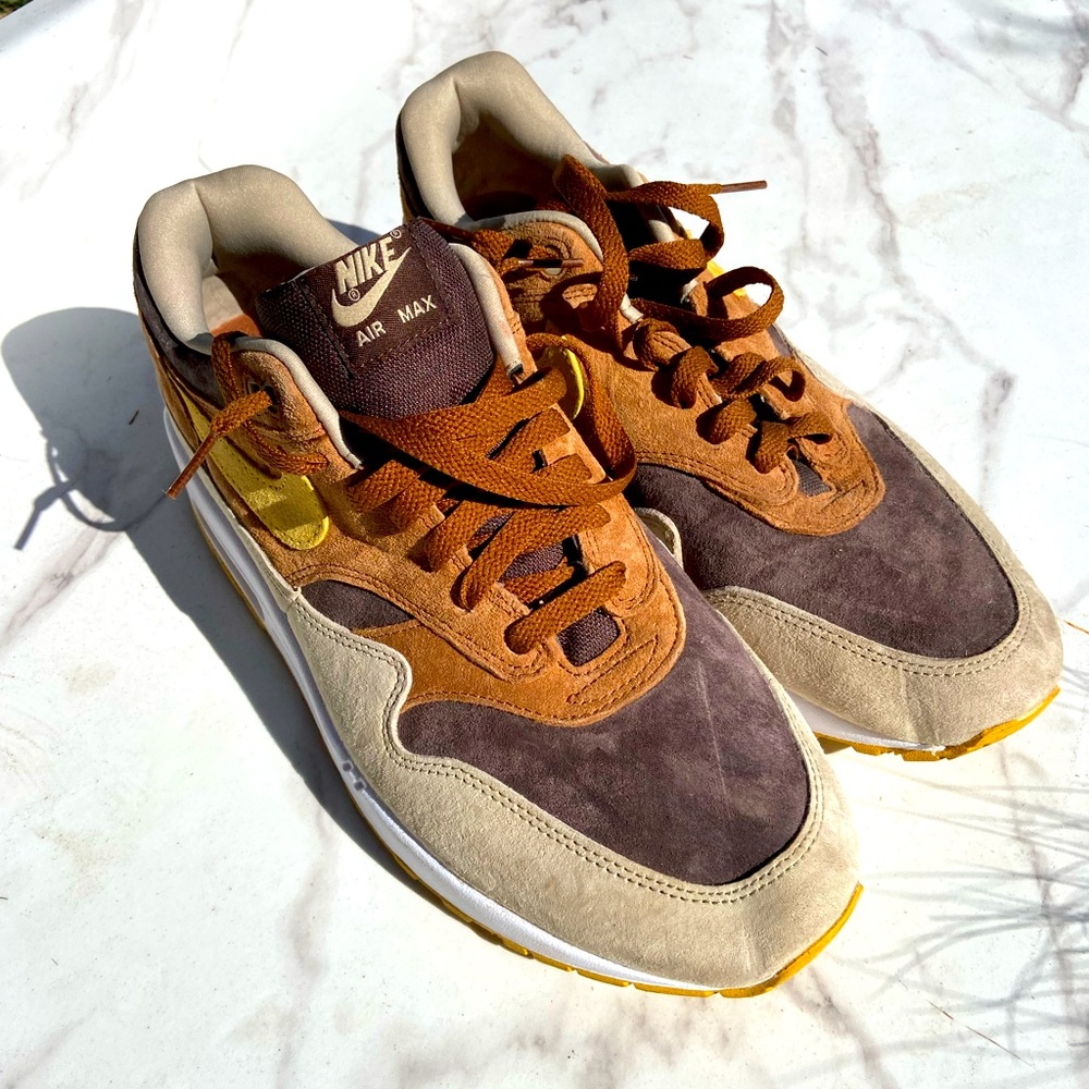 Nike AirMax 90 “Ugly Duckling” size 11 mens worn once